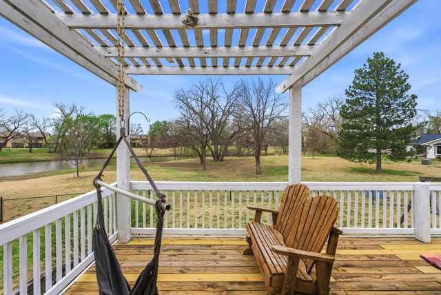 8448 E Lakeland Ct, Wichita, KS 67207