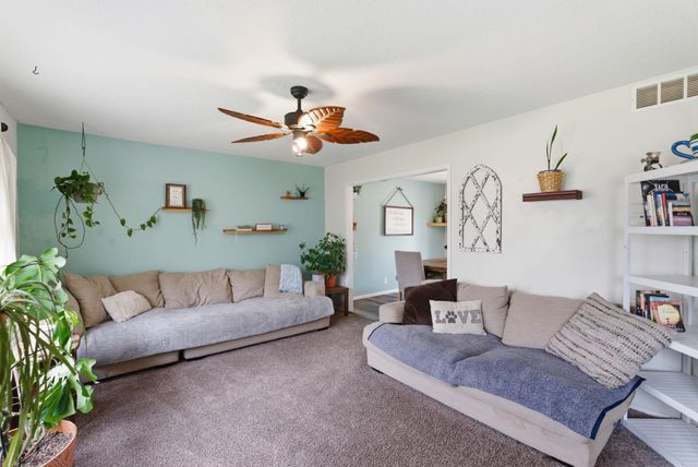 8448 E Lakeland Ct, Wichita, KS 67207