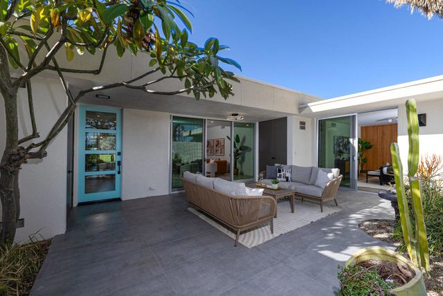 80 Lakeview Drive, Palm Springs, CA 92264