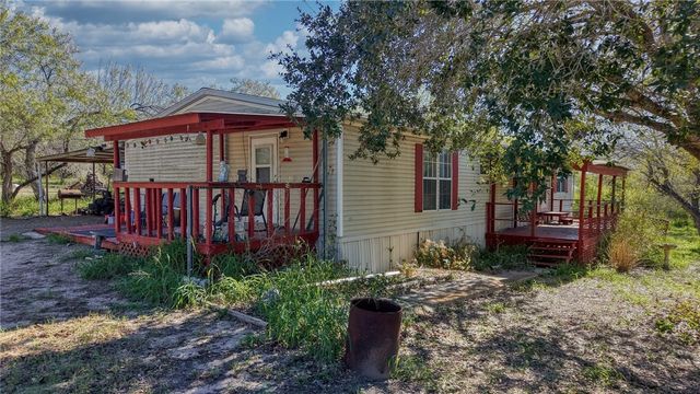 5730 Mockingbird, Mathis, TX 78368