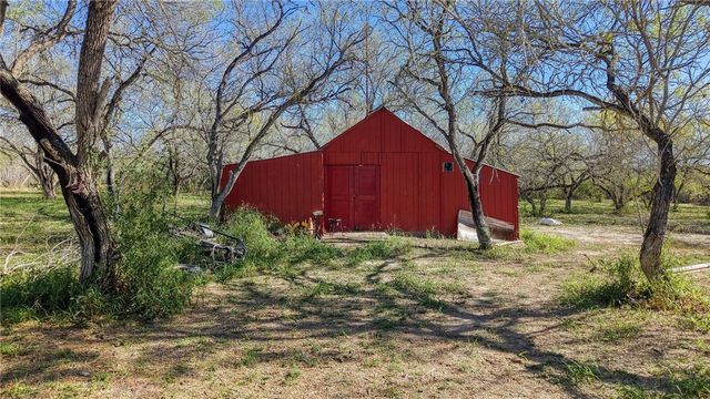 5730 Mockingbird, Mathis, TX 78368