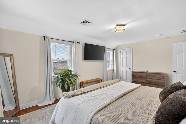 1 MARION AVE, Claymont, DE 19703