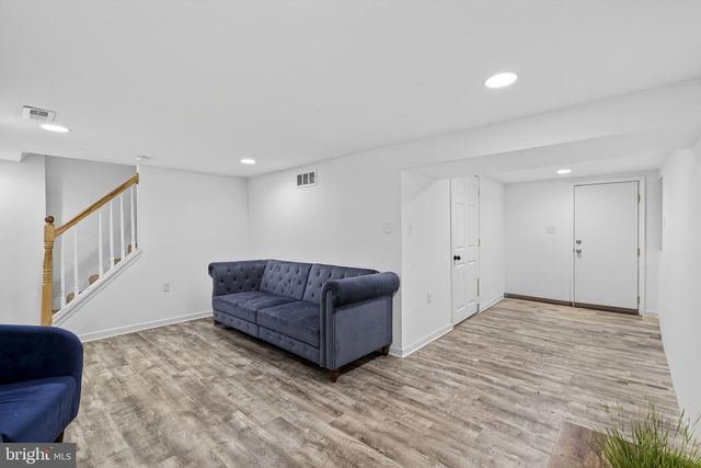 1 MARION AVE, Claymont, DE 19703