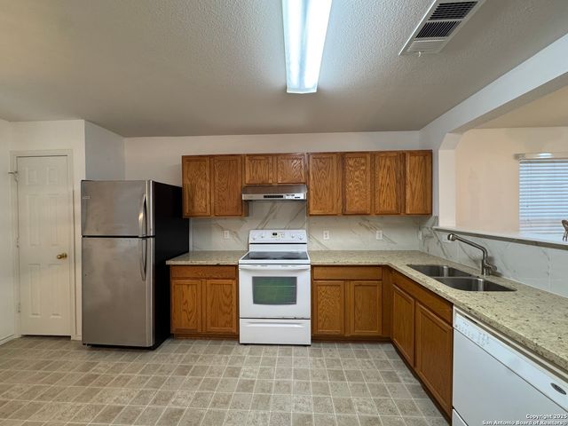 8027 Seatide, San Antonio, TX 78249