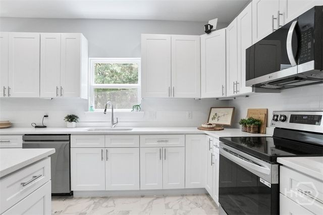 222 Skinner Avenue N, Pooler, GA 31322