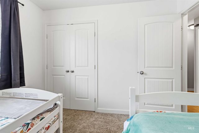 1350 W Jacksnipe Dr, Meridian, ID 83642