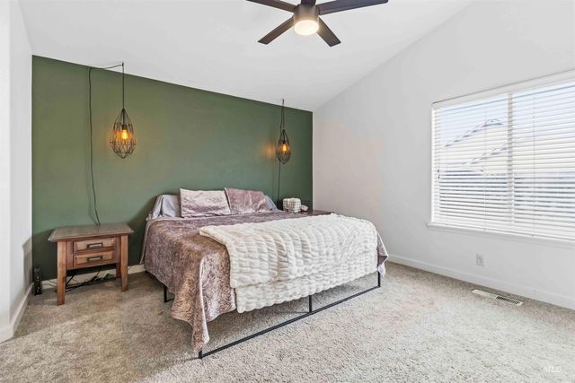 1350 W Jacksnipe Dr, Meridian, ID 83642