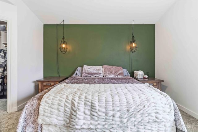 1350 W Jacksnipe Dr, Meridian, ID 83642