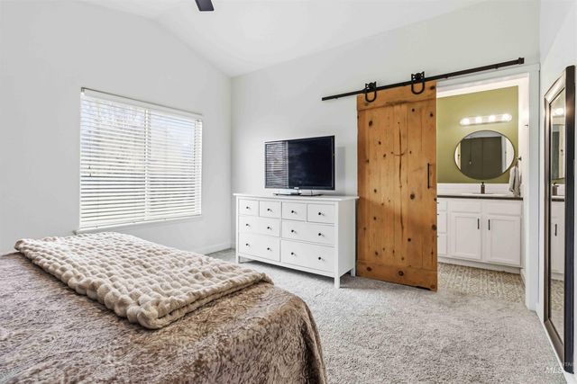 1350 W Jacksnipe Dr, Meridian, ID 83642