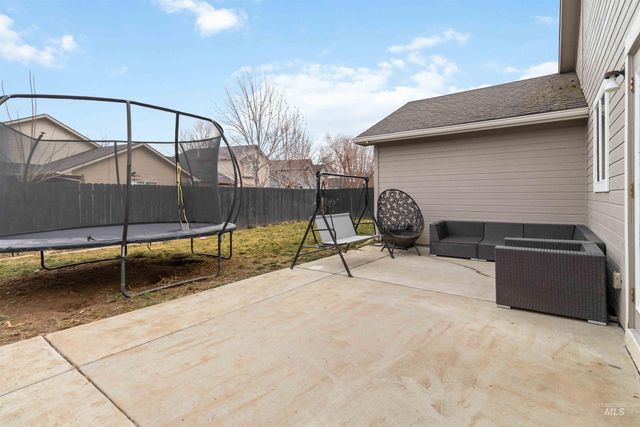 1350 W Jacksnipe Dr, Meridian, ID 83642