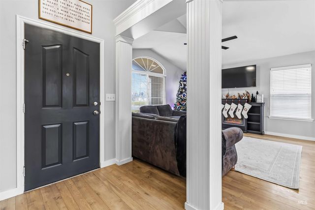 1350 W Jacksnipe Dr, Meridian, ID 83642