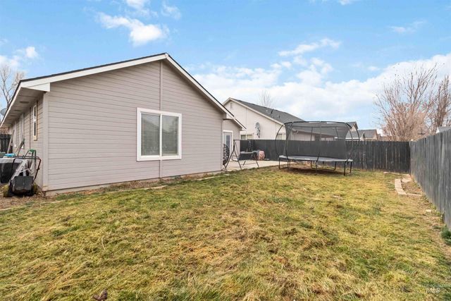 1350 W Jacksnipe Dr, Meridian, ID 83642