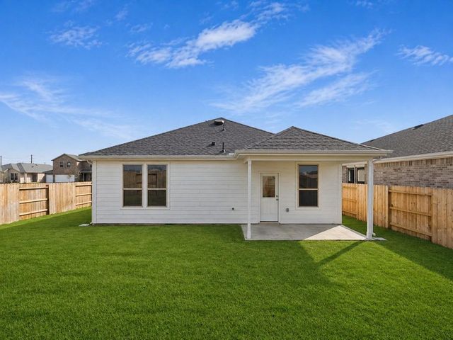 1017 S Oakhurst Drive, Dayton, TX 77535