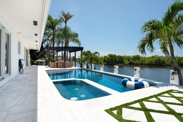 5 Inlet Cay Drive, Ocean Ridge, FL 33435