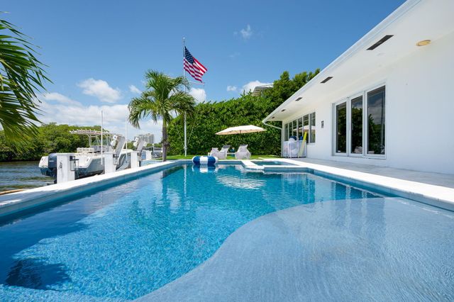 5 Inlet Cay Drive, Ocean Ridge, FL 33435