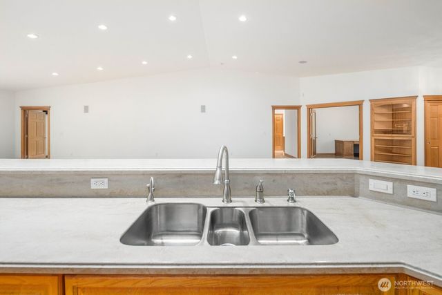 3117 SW 342nd Street, Federal Way, WA 98023