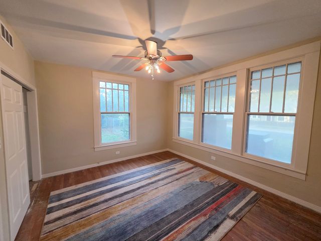 901 4th Avenue, Mineral Wells, TX 76067