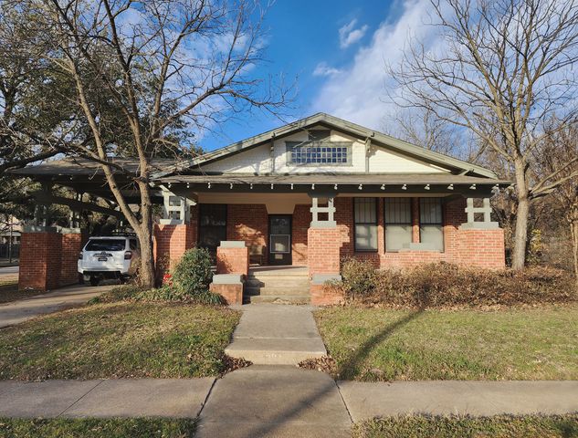 901 4th Avenue, Mineral Wells, TX 76067