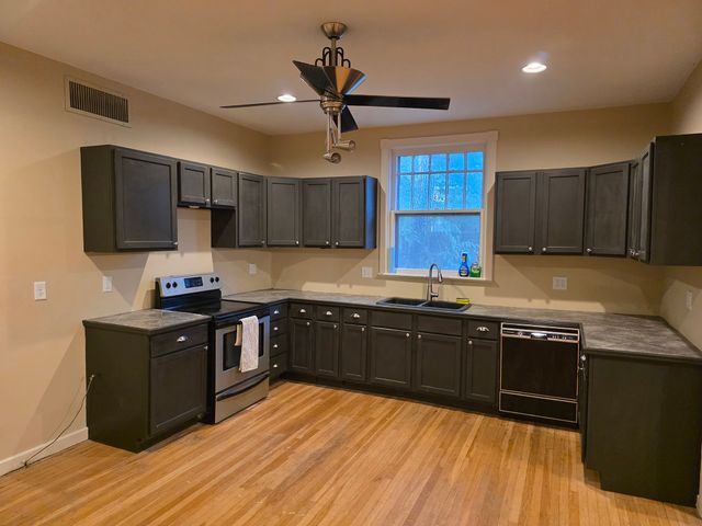 901 4th Avenue, Mineral Wells, TX 76067
