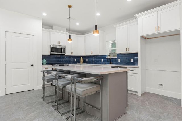 1517 Egypt Street, Houston, TX 77009