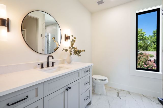 5836 Kenwood Avenue, Dallas, TX 75206