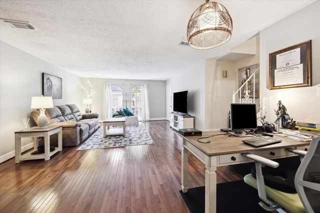 503 N Post Oak Lane 503, Houston, TX 77024