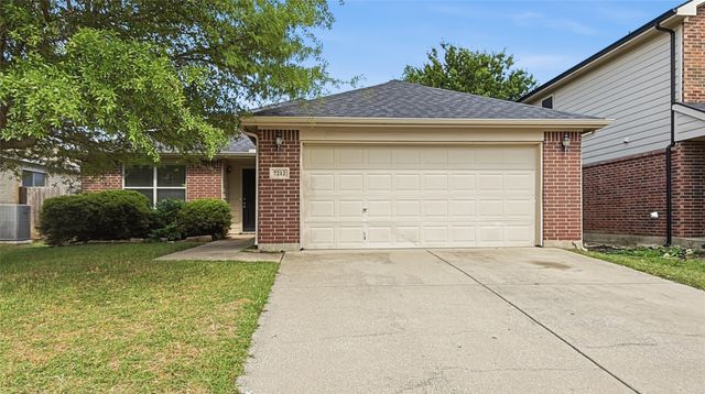 7212 Bannock Drive, Fort Worth, TX 76179