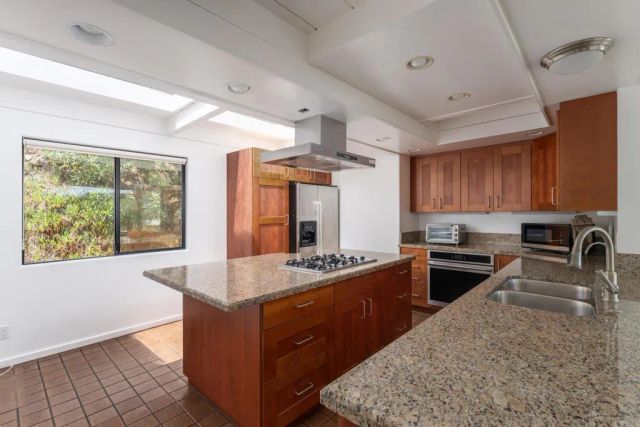 461 Hidden Pines Ln, Del Mar, CA 92014