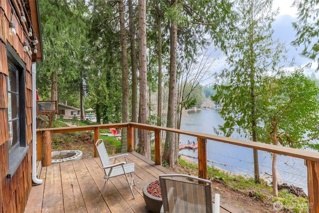 32113 Whitman Lake Drive E, Graham, WA 98338