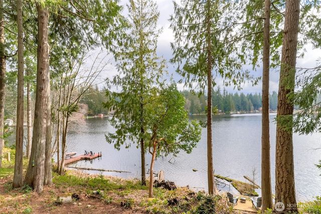 32113 Whitman Lake Drive E, Graham, WA 98338