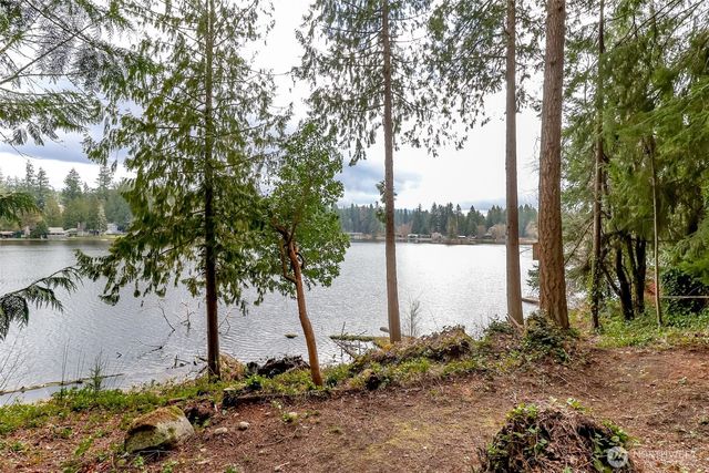 32113 Whitman Lake Drive E, Graham, WA 98338