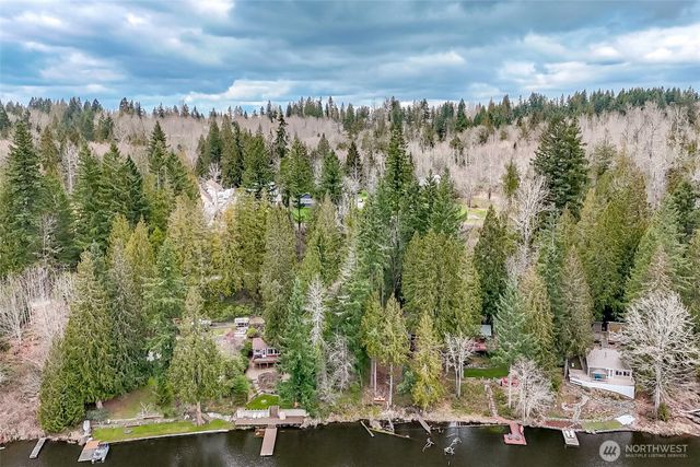 32113 Whitman Lake Drive E, Graham, WA 98338