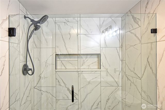 2405 Rockefeller Ave, Everett, WA 98201