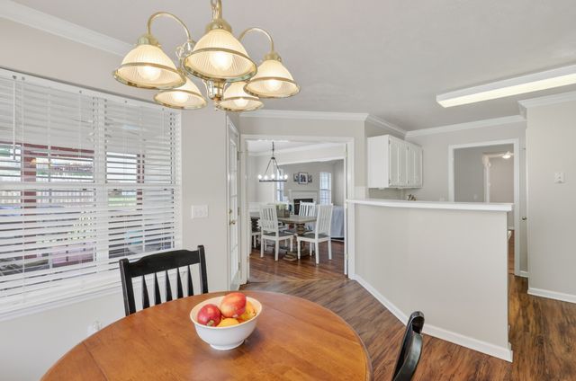 136 Holt Hills Rd, Nashville, TN 37211