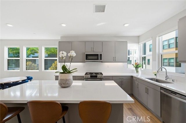 760 S Grable, Orange, CA 92868