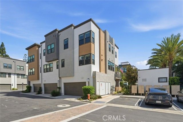 760 S Grable, Orange, CA 92868