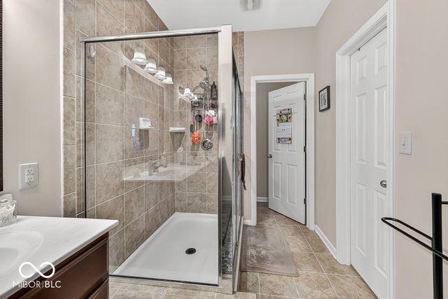 1242 Northcraft Court, Franklin, IN 46131