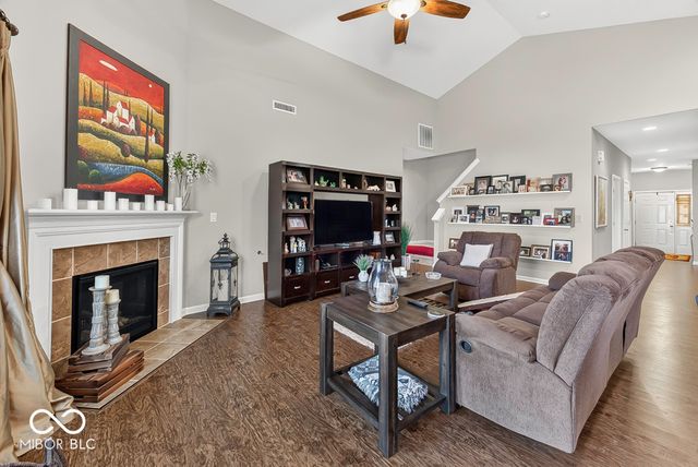1242 Northcraft Court, Franklin, IN 46131