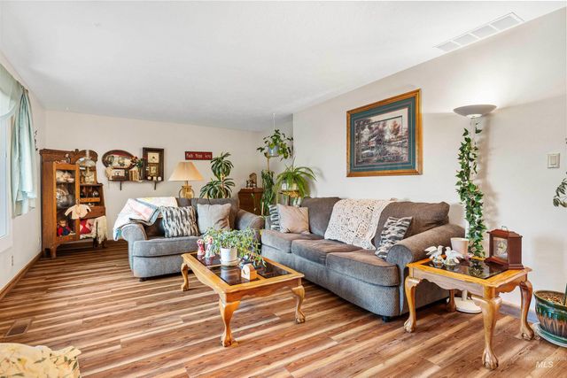 2271 Sherwood Dr., Twin Falls, ID 83301