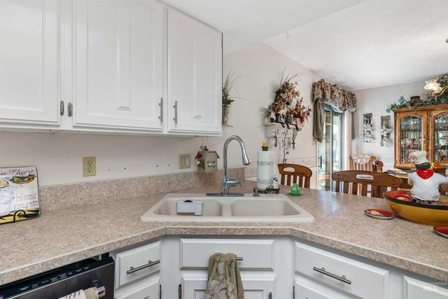2271 Sherwood Dr., Twin Falls, ID 83301