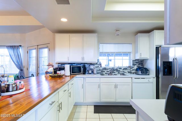 21 Kachina, Rio Rico, AZ 85648