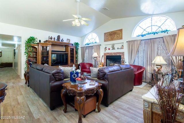 21 Kachina, Rio Rico, AZ 85648