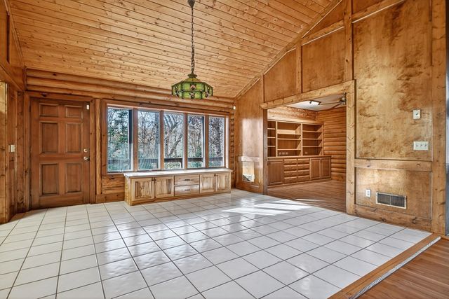 200 Lookiba Lane, Ellijay, GA 30540