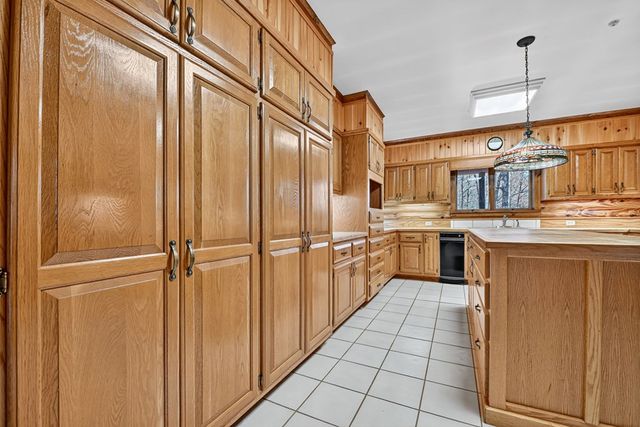 200 Lookiba Lane, Ellijay, GA 30540