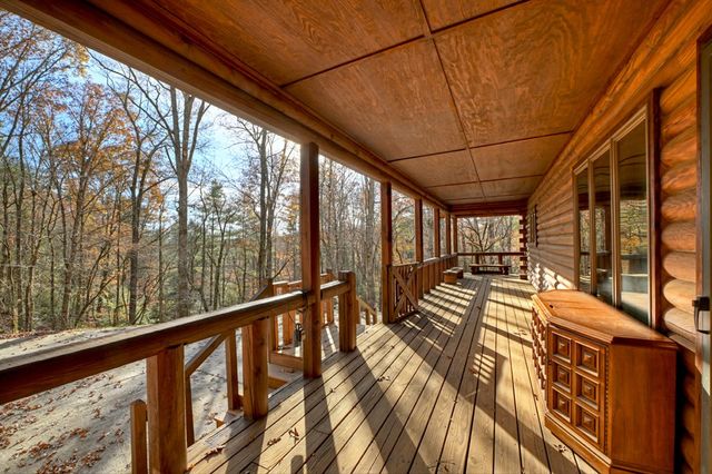 200 Lookiba Lane, Ellijay, GA 30540