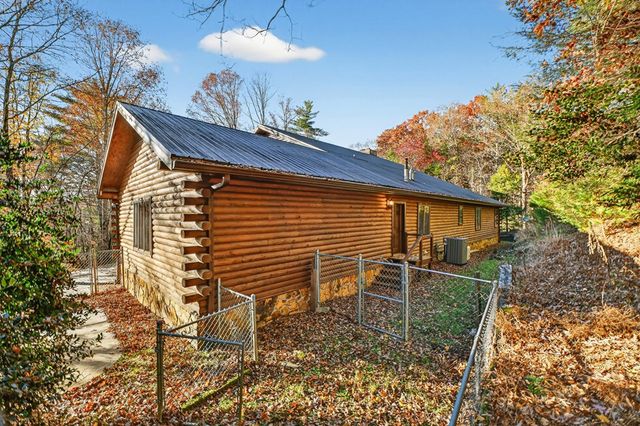 200 Lookiba Lane, Ellijay, GA 30540