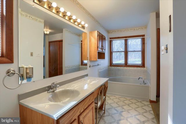 149 STONE MOUNTAIN RD, Schuylkill Haven, PA 17972