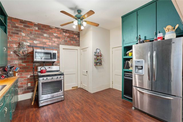 701 4th Street, Goldthwaite, TX 76844