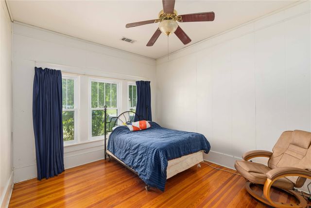 701 4th Street, Goldthwaite, TX 76844