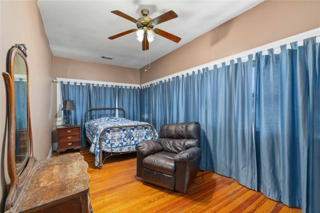701 4th Street, Goldthwaite, TX 76844